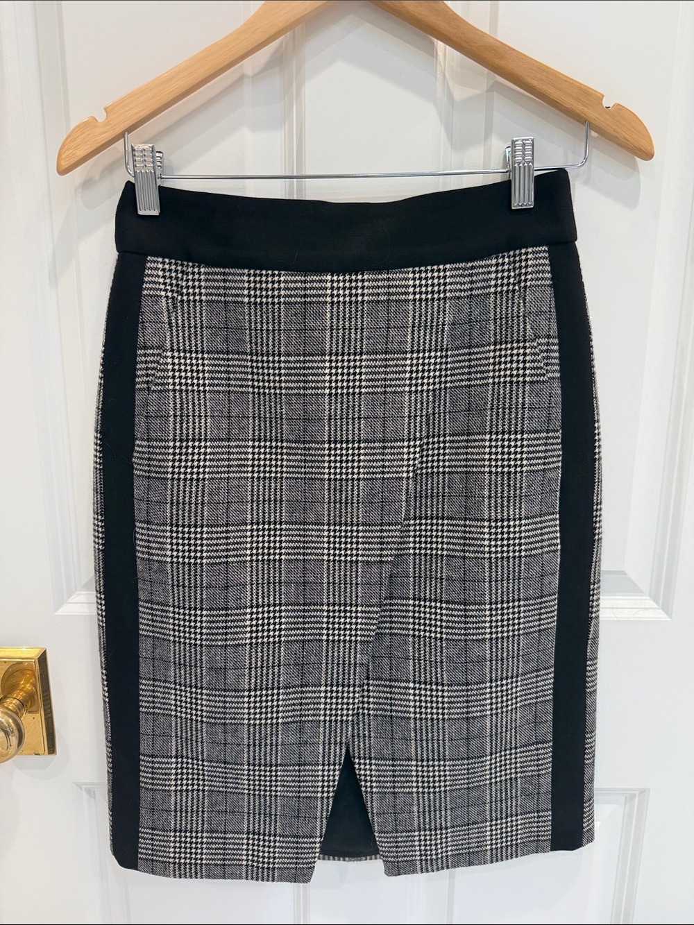 J. Crew Black and Gray Glen Plaid Pencil Skirt size 0